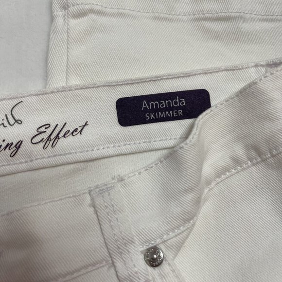 Womens WHITE STUNNING Demin size‎ 8 Gloria Vanderbilt Amanda Skimmer capri 16” - Picture 6 of 12